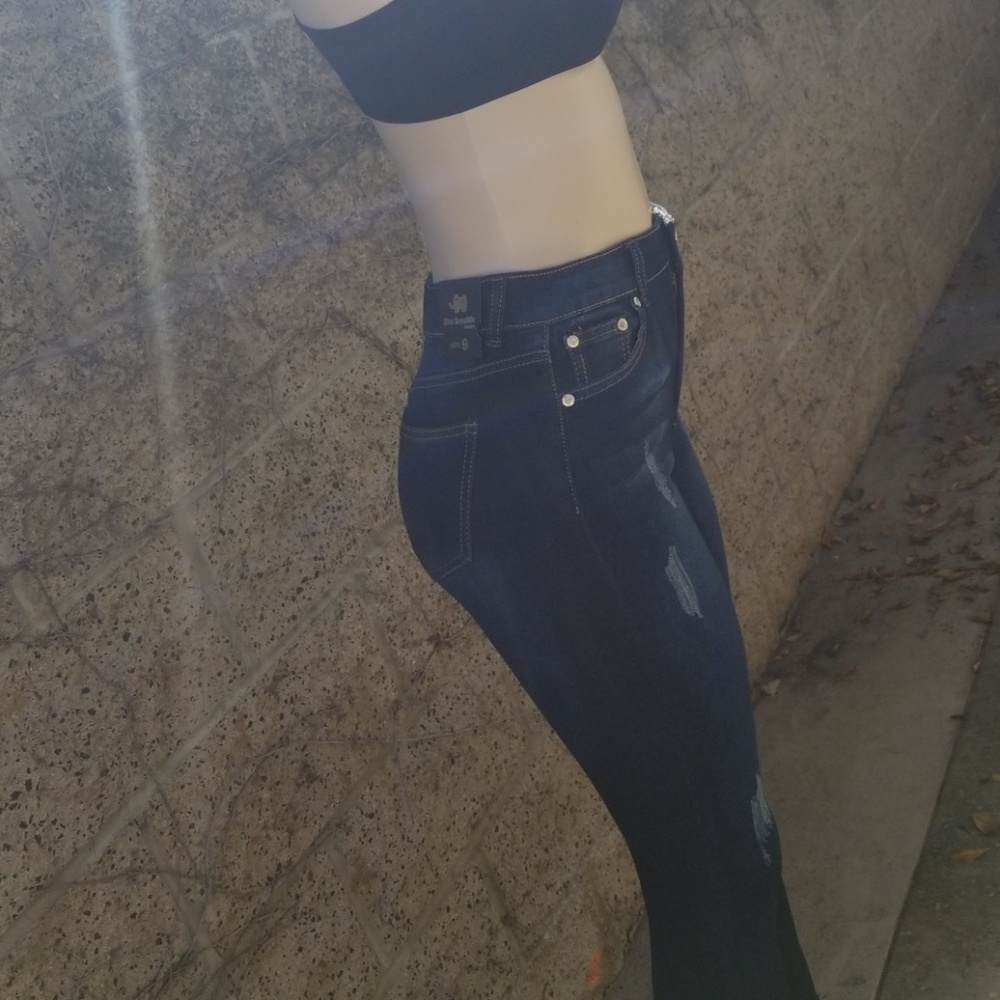 Super High Rise Jeans - Picture 3 of 4